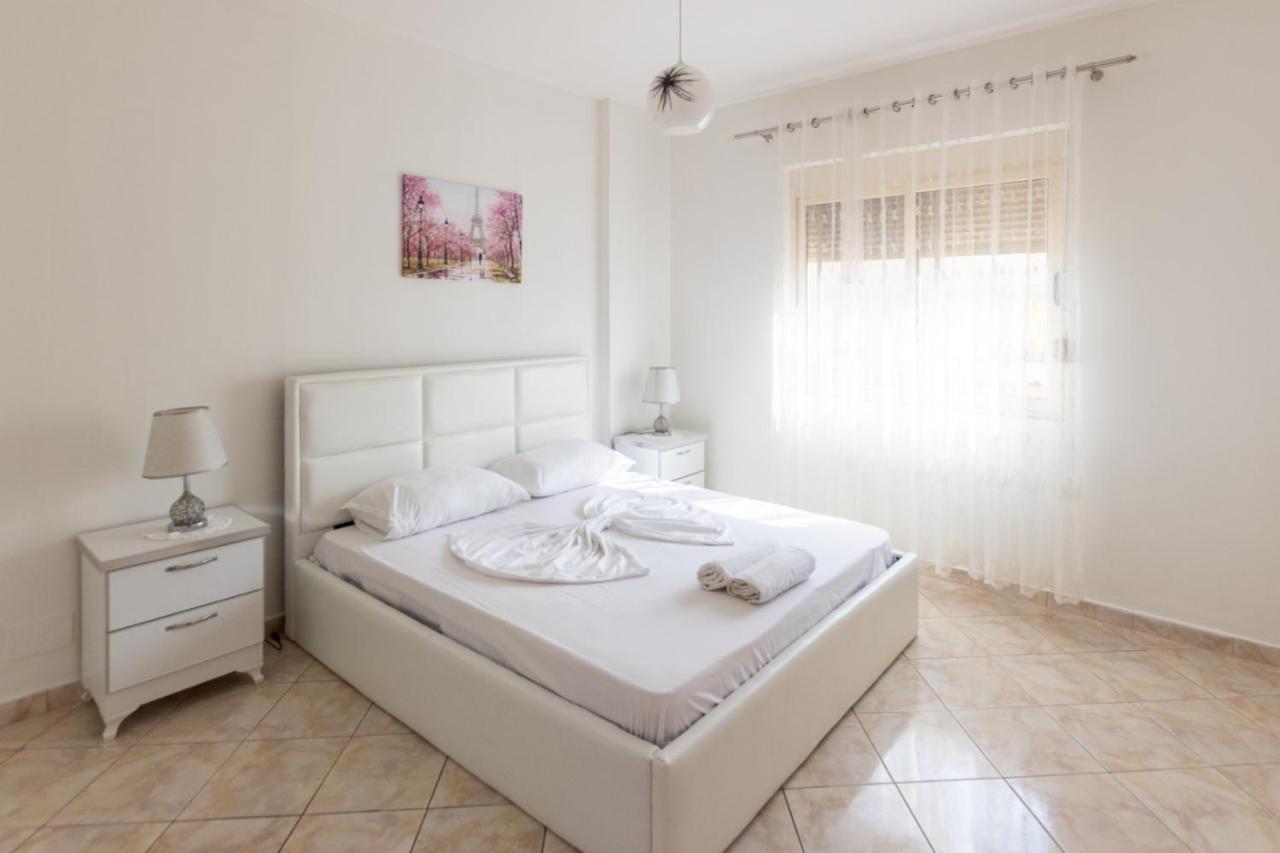 Spacious 2 Bedroom Apartment In Durres Beach Exterior foto
